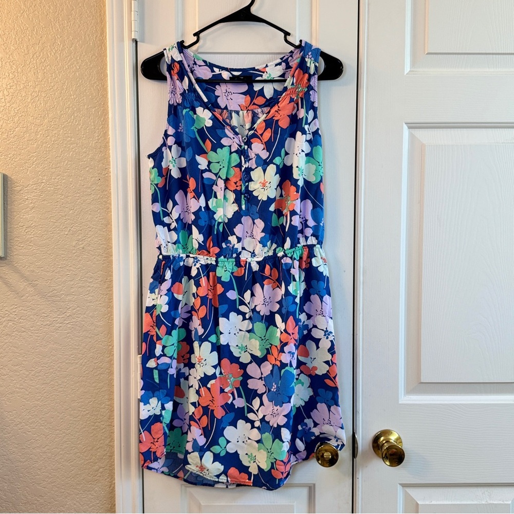 Gap Sleeveless Blue Floral Print Dress Elastic Waist V-Neck 3/4 Button‎ Size M